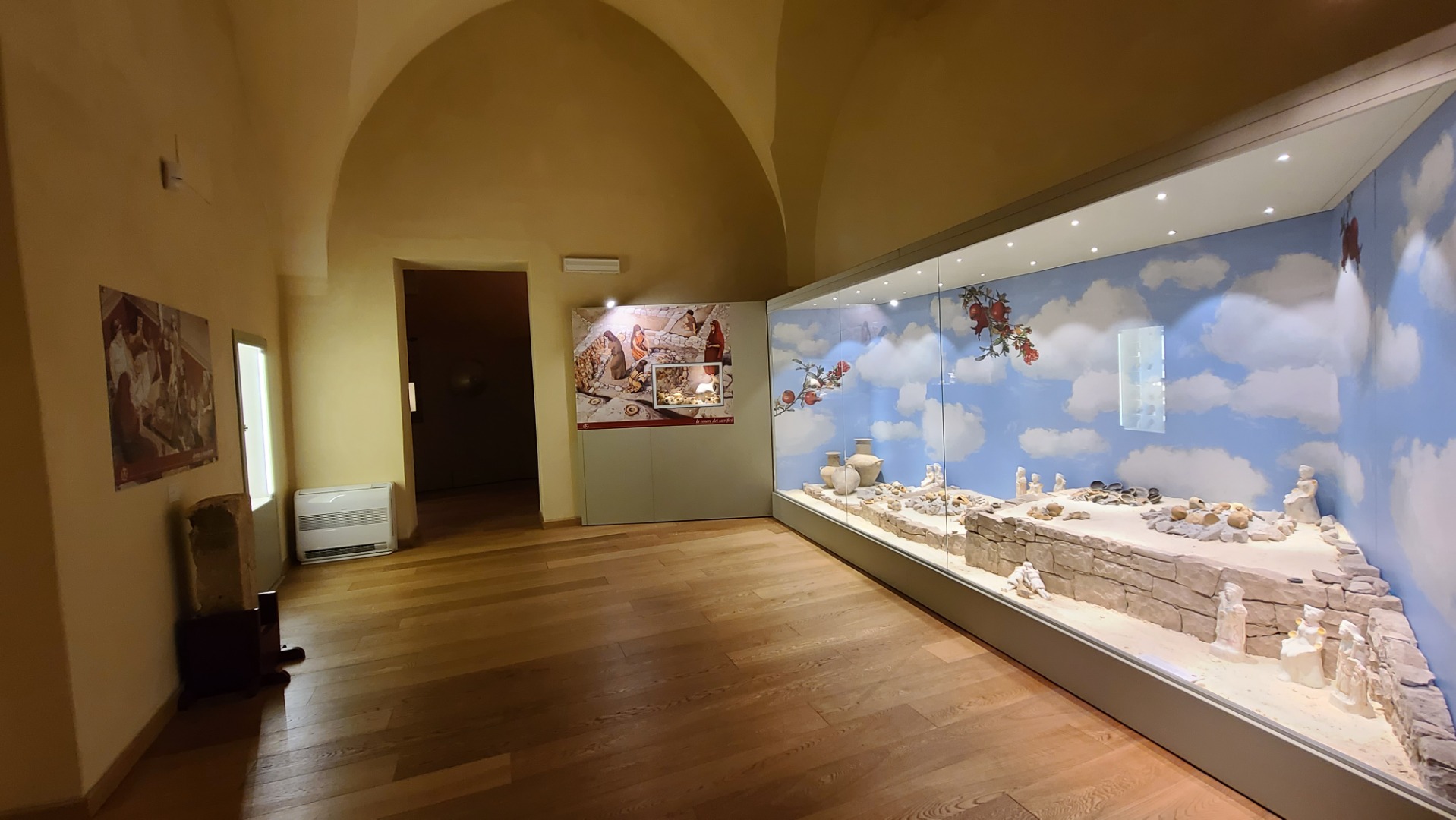 3. Panoramica della sala espositiva